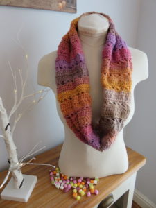 Dolly Mixture Sweetie Crochet Cowl Pattern