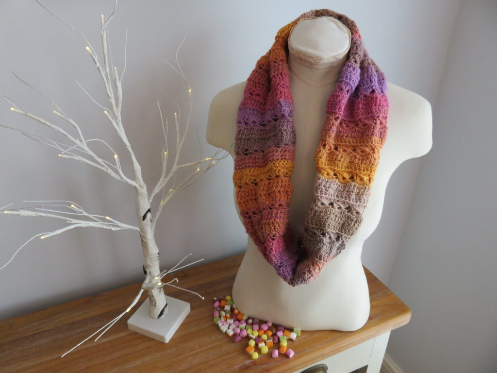 Dolly Mixture Sweetie Crochet Cowl Pattern