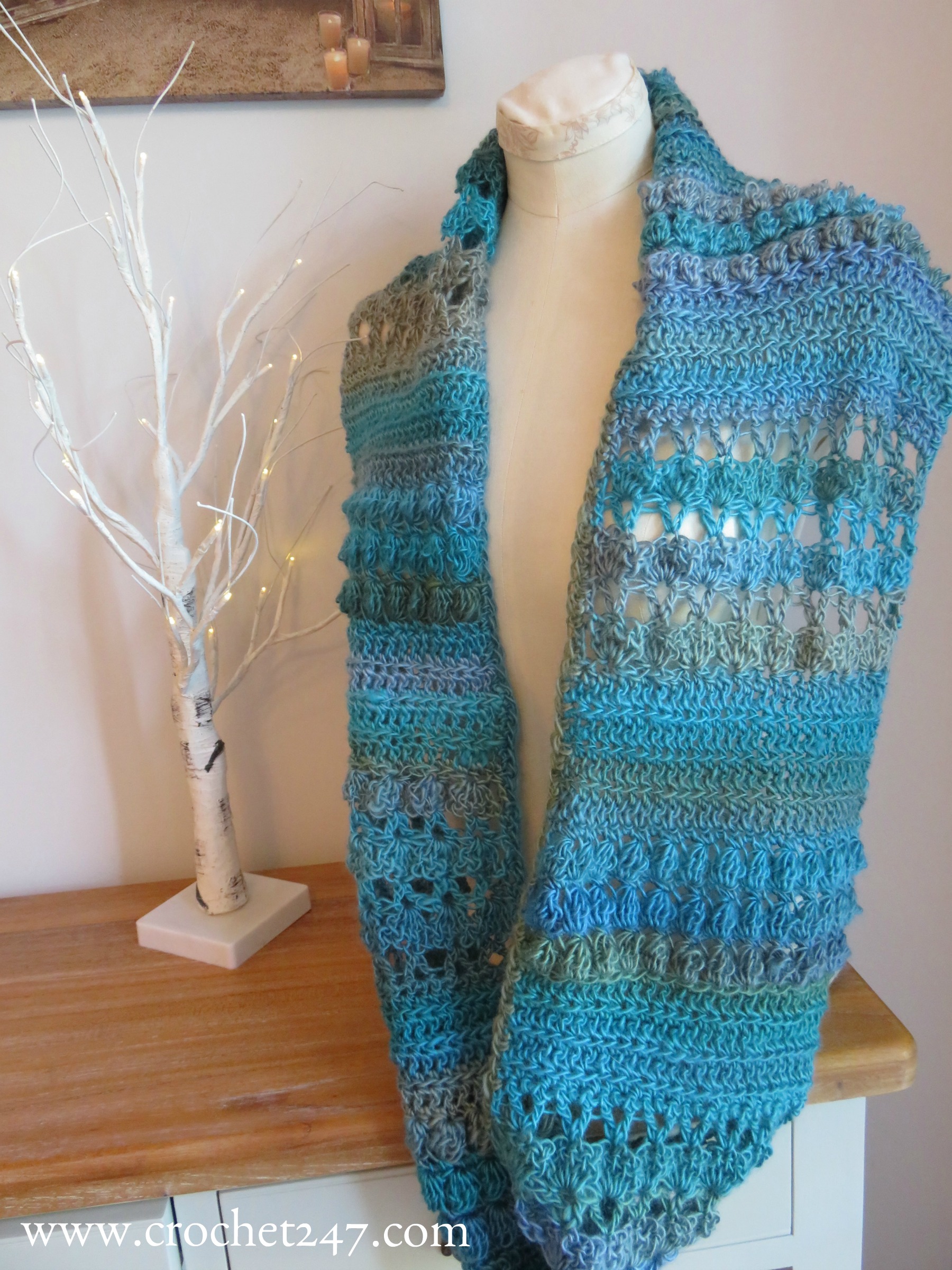 Unforgettable Hazel Cowl a free crochet pattern from Crochet247